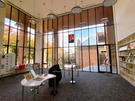 神戸松蔭女子学院大学図書館